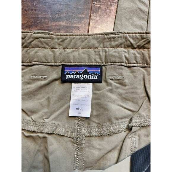 Patagonia Tan Cargo Hiking Pant Stretch Mens Size 36 READ - Picture 2 of 8